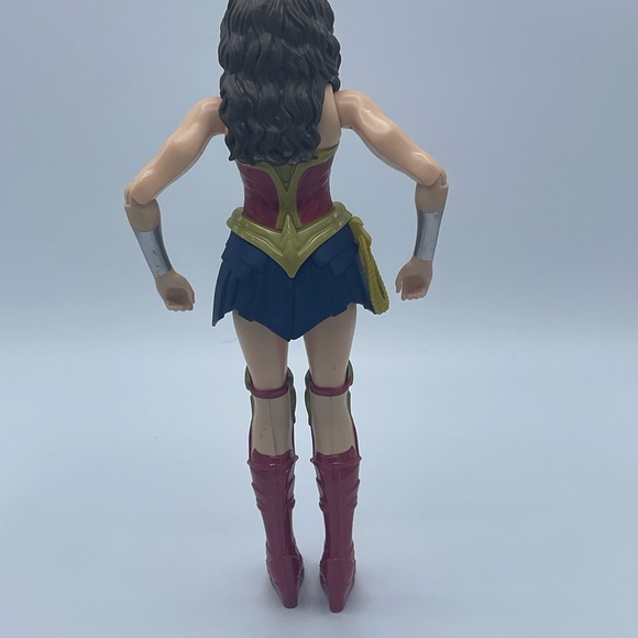 DC Action Figures - Picture 4 of 9